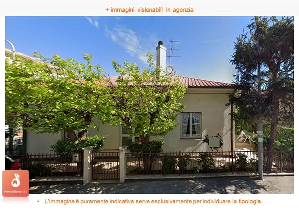 Vende Casa singola a Marina di Montemarciano (AN)